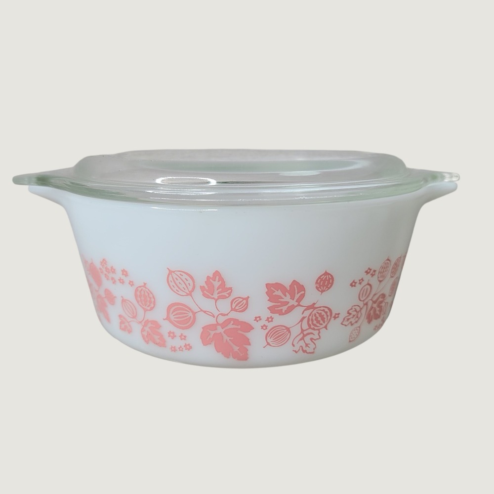 Vintage Pyrex Gooseberry Pink 472 1.5 Pt Casserole Dish Lid 470-C Milk Glass